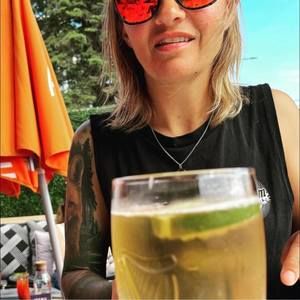 Meet your Posher, Catherine